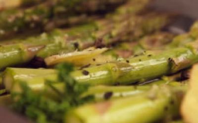 How To Cook Asparagus – Mango Vinaigrette